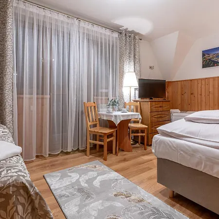 Bed & Breakfast I Teklarz &