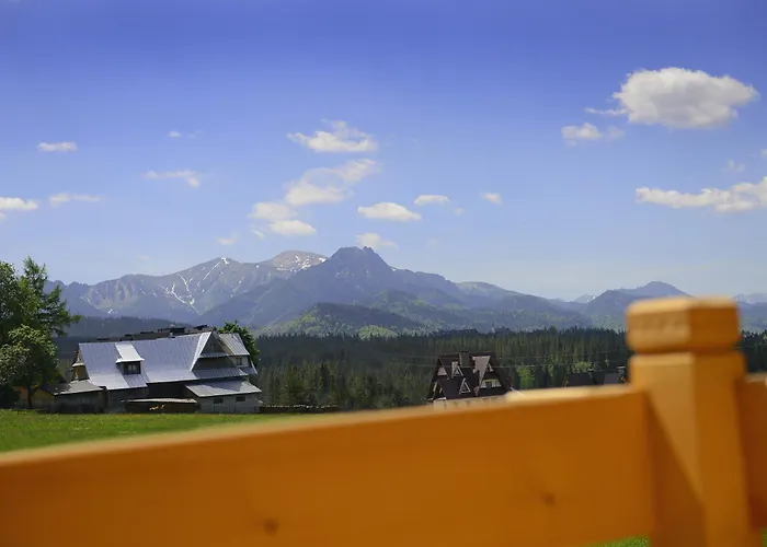 לינה וארוחת בוקר I Teklarz & מורזאסיחלה