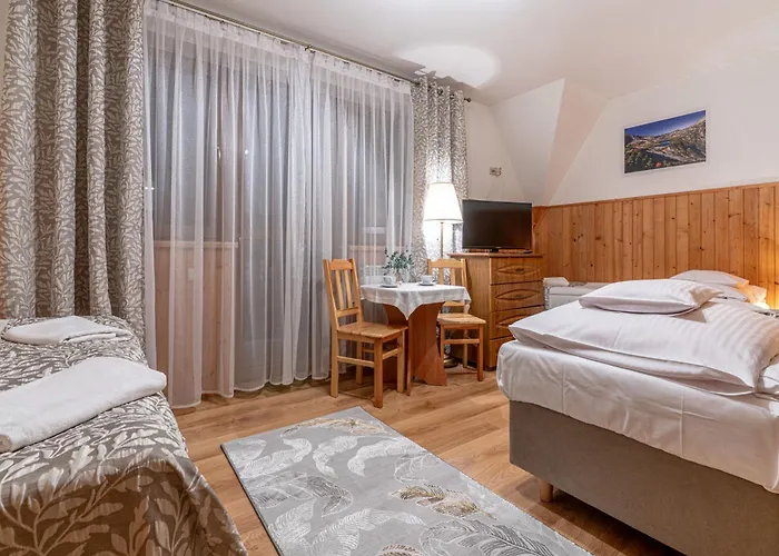 לינה וארוחת בוקר I Teklarz &